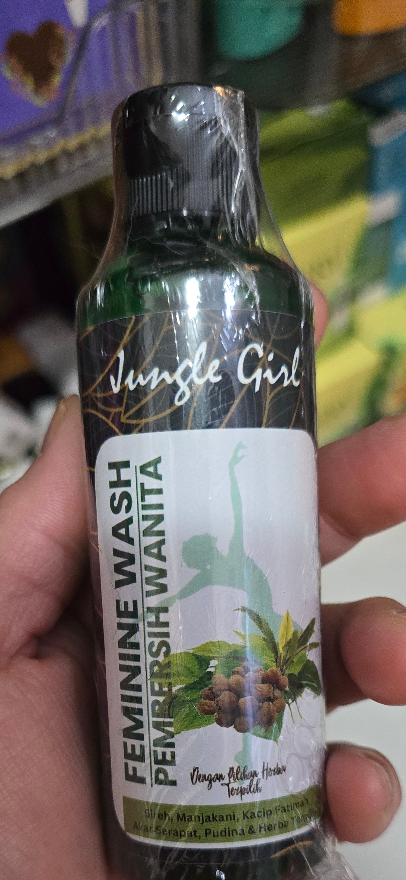 Jungle girl pembersih wanita